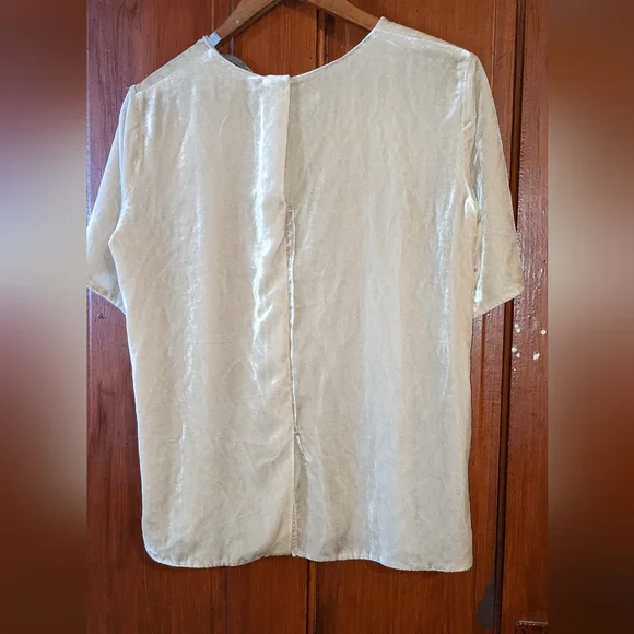 vince. Silk blend velvet top - Picture 2 of 5